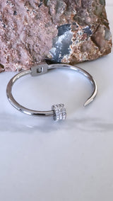 Terrance Bangle