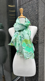 Dion Scarf