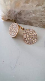 Laine Earring Round