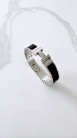 Stratford Bangle Silver