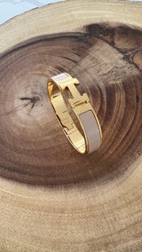 Stratford Bangle Gold