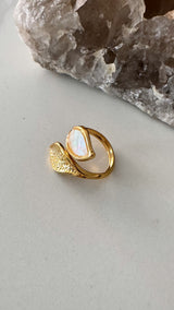 Eva Ring