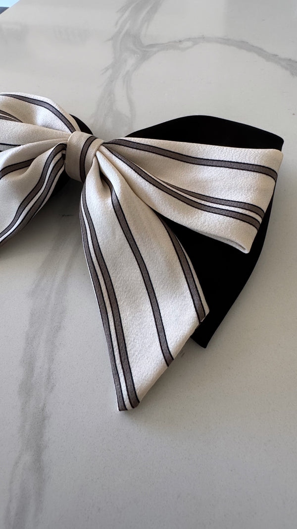 Sage Bow Hair Clip