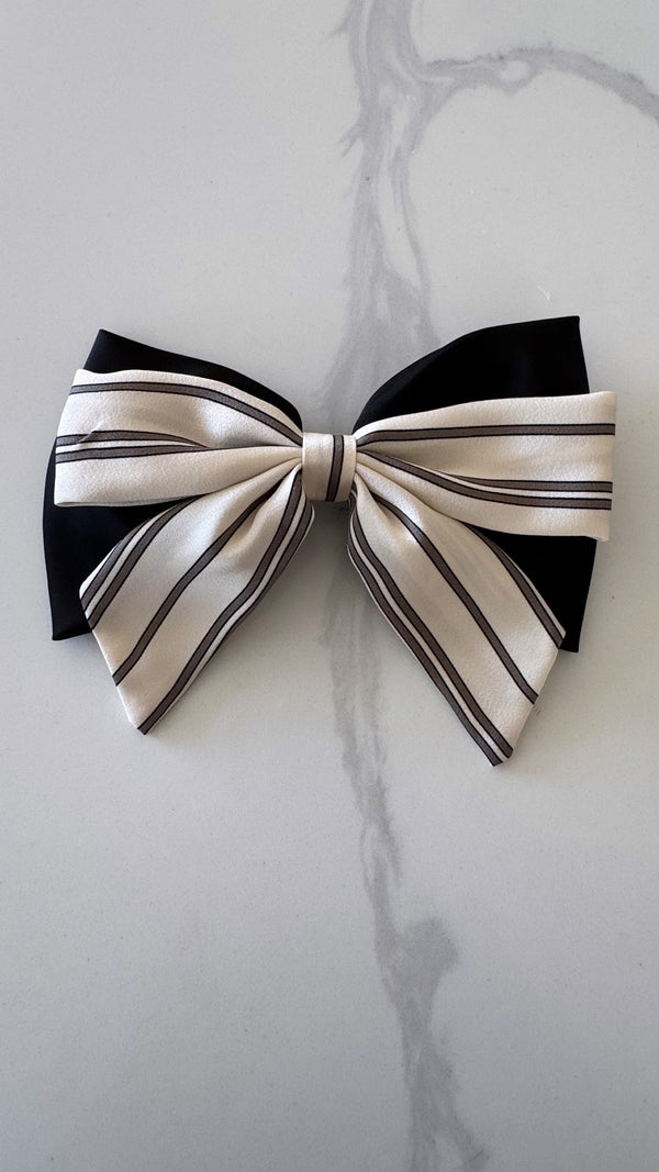 Sage Bow Hair Clip