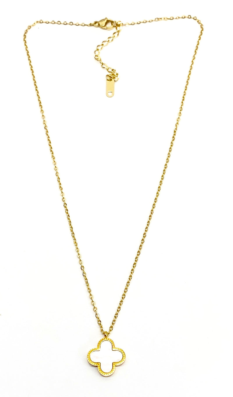 Levis Pendant Necklace - Gold