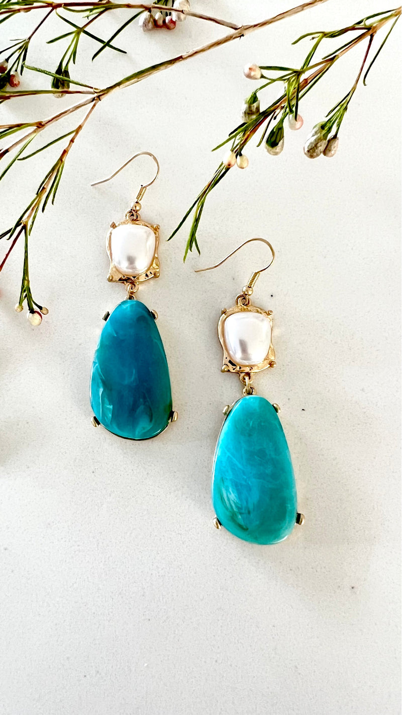 Twain Earring