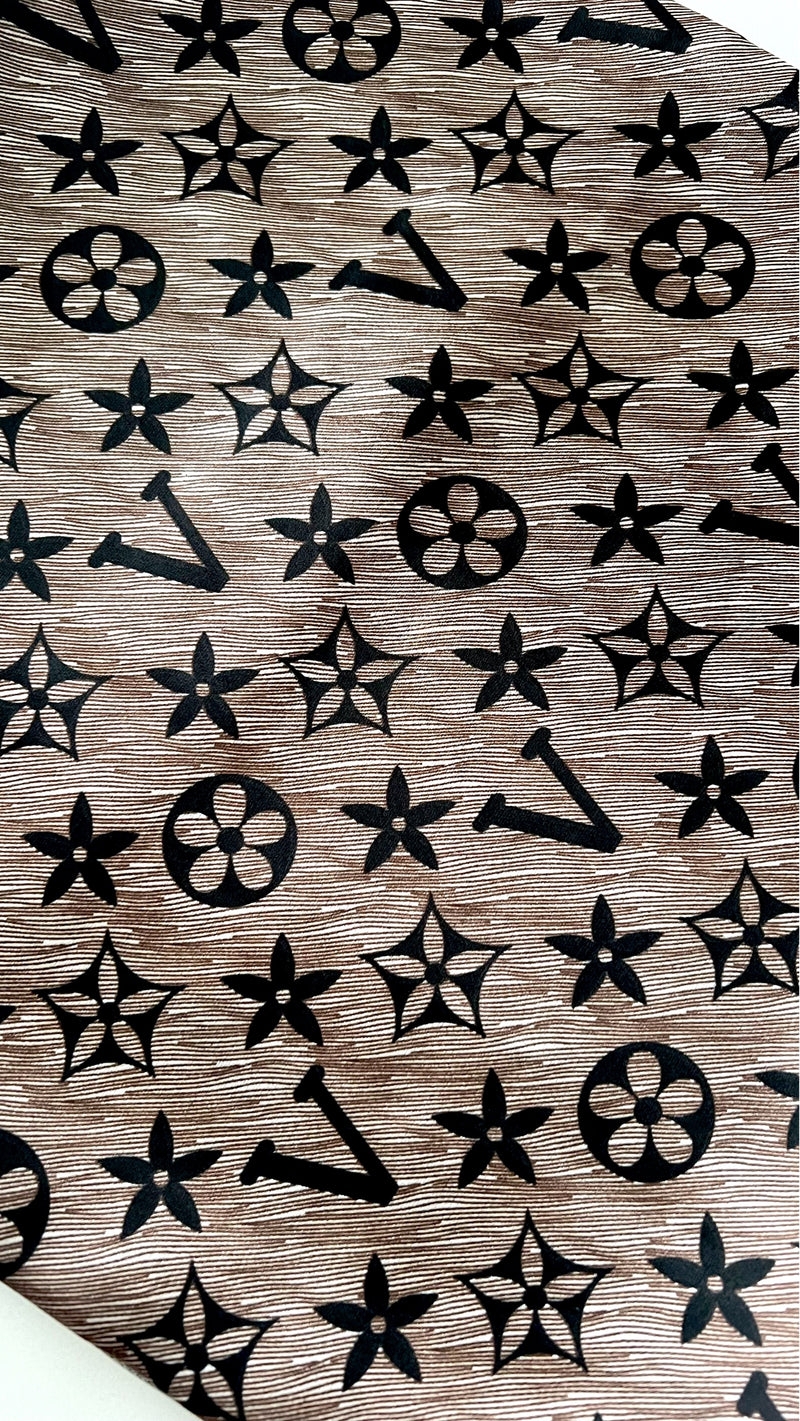 Lawrence Scarf